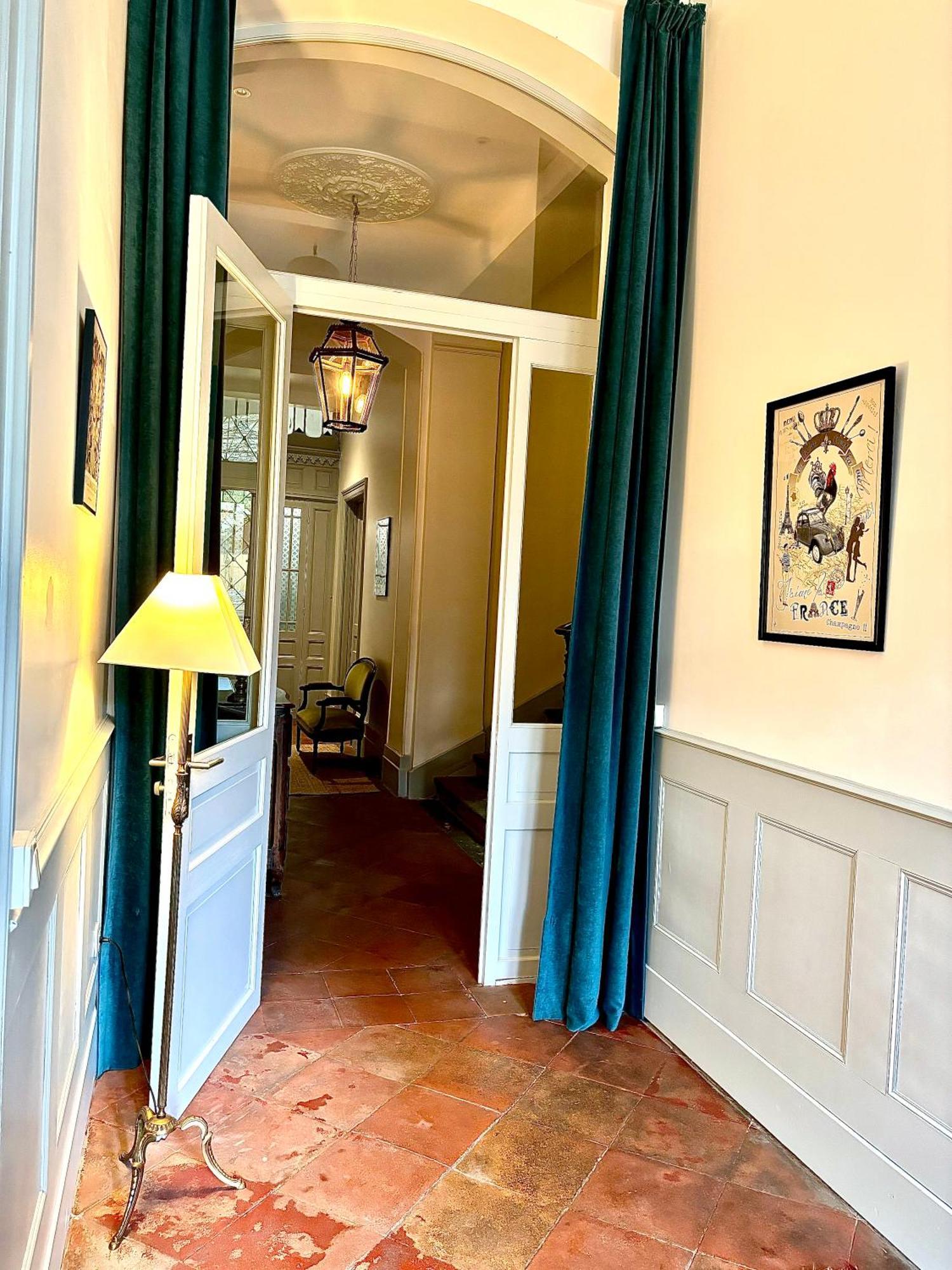 B&B Les Chambres D'Aime Carcassonne Exterior foto